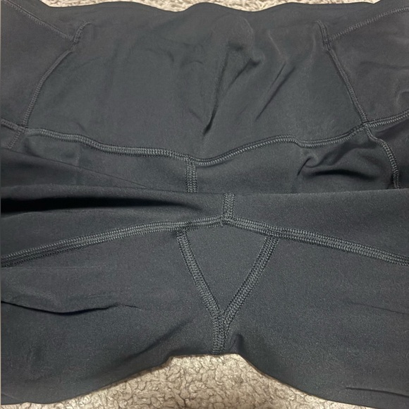 Fast and Free high rise crop 23” size 6 BLACK - Picture 4 of 4